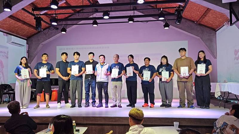 打造慢經濟創業新動能! 臺東首辦「創業鐵人鍛造班」35組業者完成5個月實戰培訓