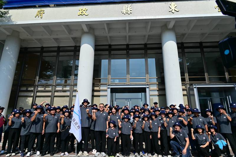 115年全民運動會臺東縣代表隊今授旗 林宏義副縣長勉勵選手全力拚戰、為臺東爭光