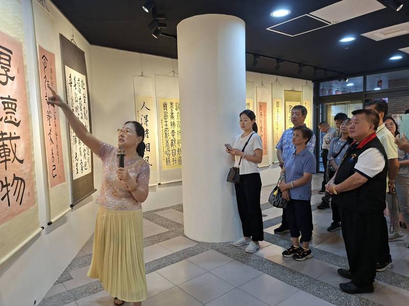 從甲骨文到行書 花蓮縣幸福微創發展協會「翰墨勳華」會員個展