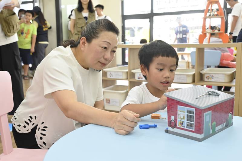 花蓮擴大「零元上學」政策 完善孩子國小到大學教育支持