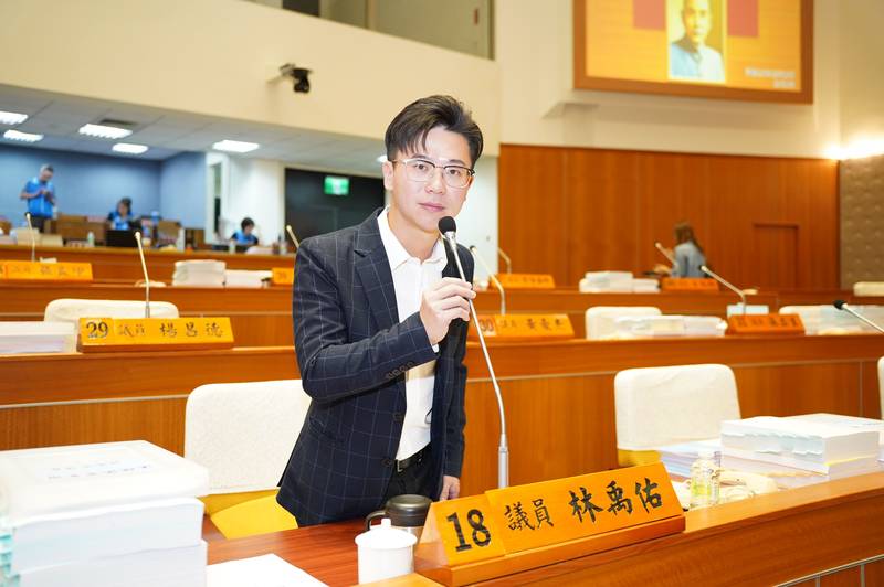 林禹佑議員總質詢 關心食安問題盼加強飲品含量標示稽查