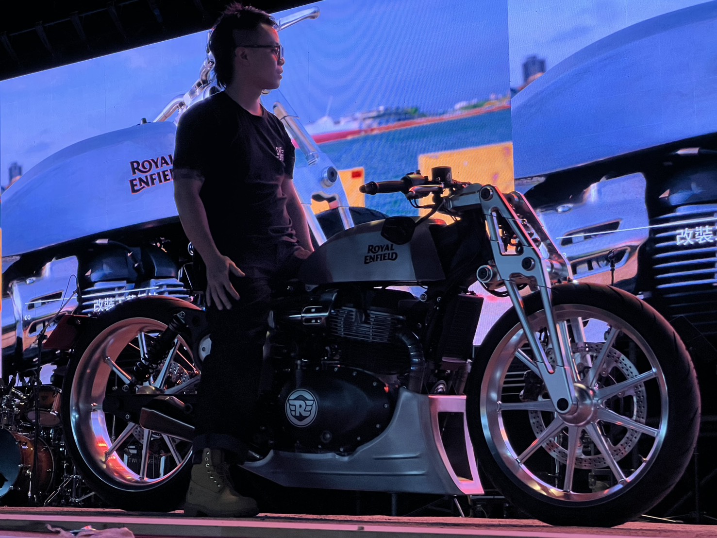 改裝車款登台展示