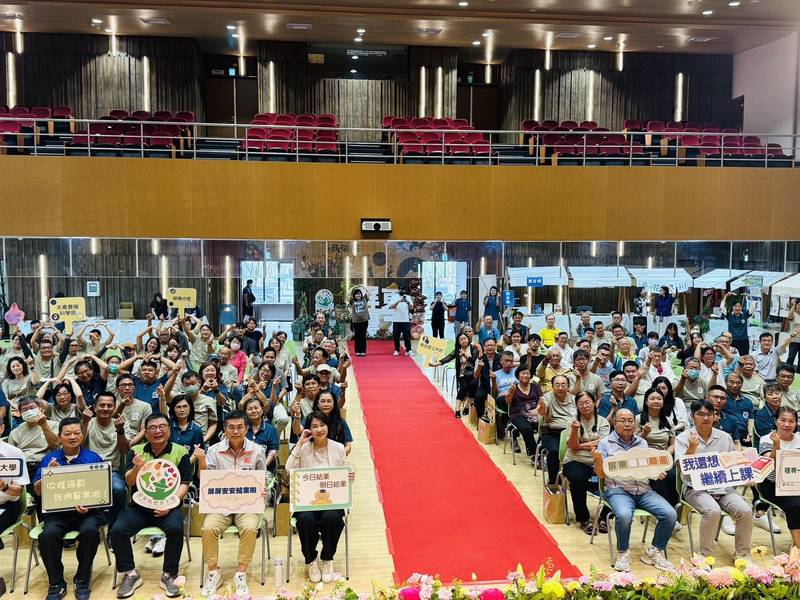 第12屆屏東縣農業大學多元課程培育人才 結訓典禮圓滿落幕！
