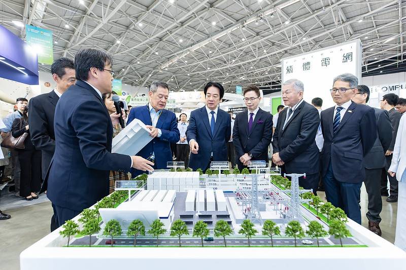 出席國際淨零永續展暨智慧能源週 總統:推動產業綠色轉型、提升能源韌性 打造臺灣下一階段成長動力