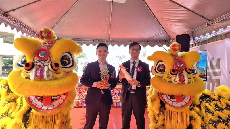 瑞儀光電高雄新廠上梁 預計明年第3季完工創300個就業機會