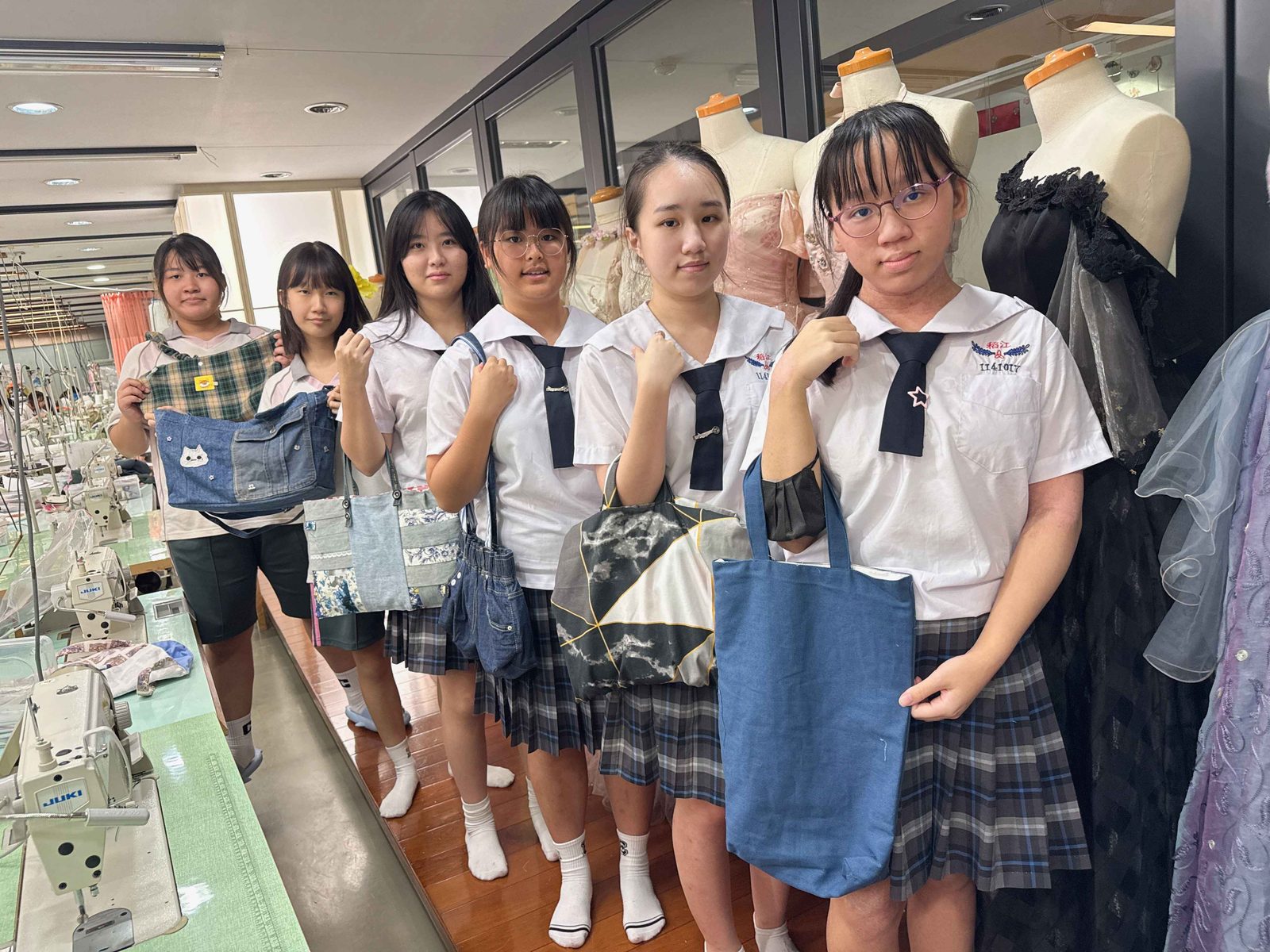 私立稻江護家-稻江護家家政科再創佳績 再生袋包設計展現創意與實作力