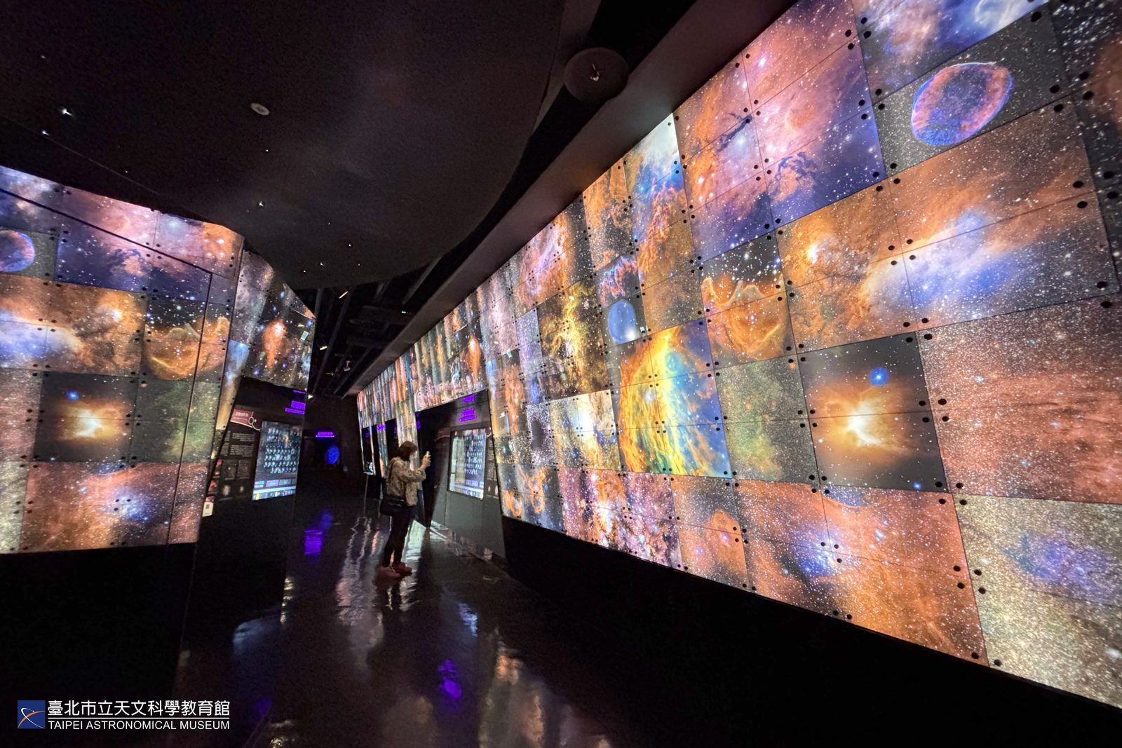 重陽節長者免費遊臺北天文館,17、18日全館開放體驗