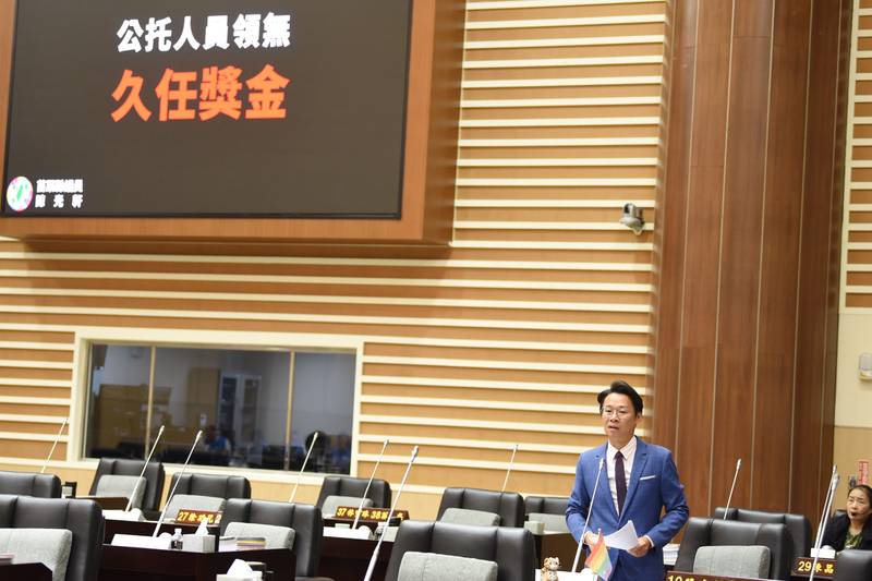 陳碧華陳光軒張顧礫總質詢 鍾東錦開心分享高鐵「產專二」標售
