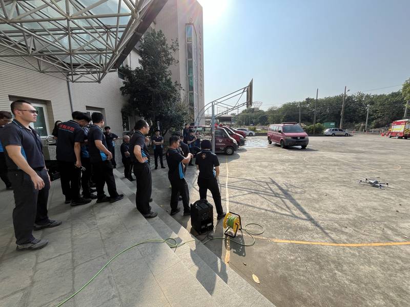 第三大隊精進無人機操作　提升科技救災效能