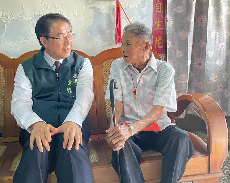 台南社會局推動高齡志工 鼓勵長者在服務中正向定義生命價值 辦理高齡多元福利方案 有感照顧長者在地健康樂活