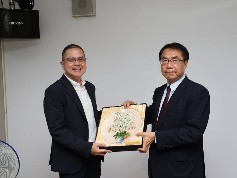 菲阿克蘭省長率團來訪響應南瀛藝術節 黃偉哲：姊妹市情誼再添新頁