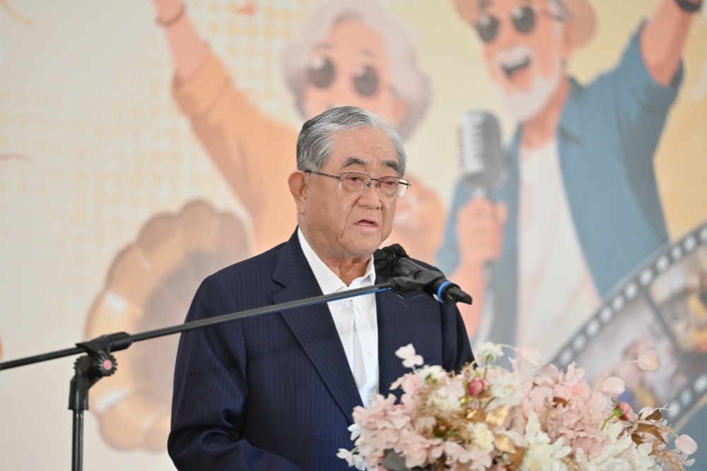 300長者同歡!仁濟院敬老餐會16載 光影留聲機點亮新時光 22 2026101616