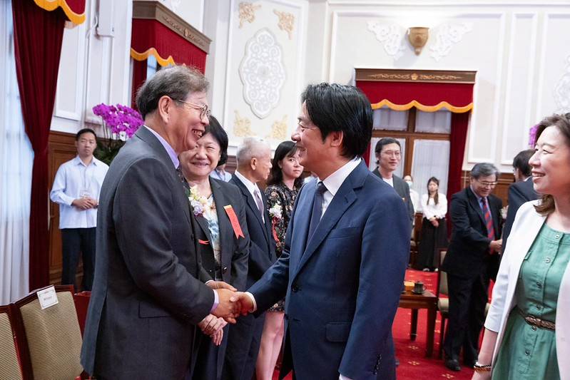 總統接見醫療奉獻獎得獎人 盼共同落實「健康台灣」願景
