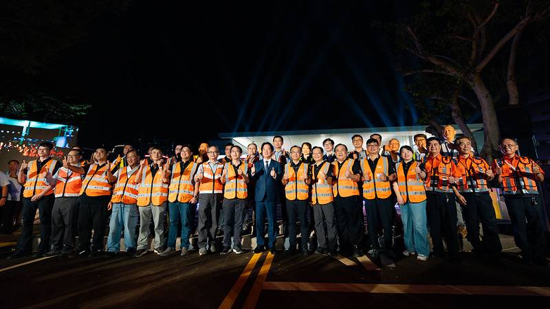 臺南鐵路地下化通車入厝 總統:臺南交通邁入新紀元 持續推動各項建設讓市民安居樂業