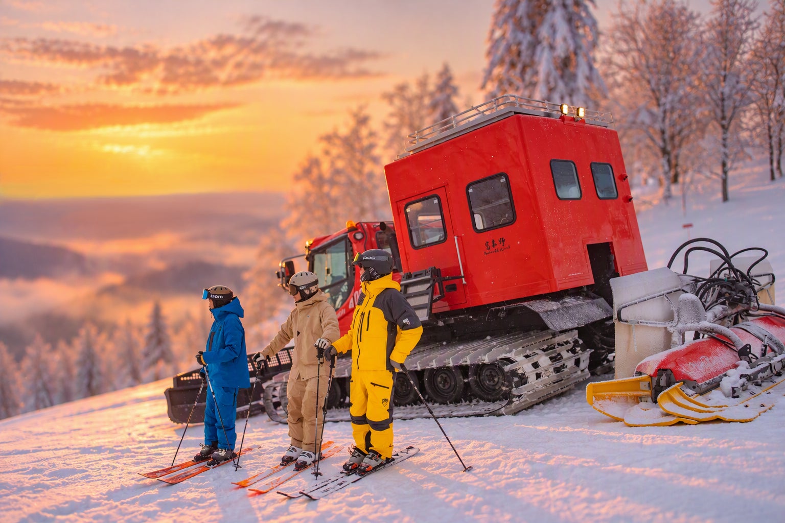富良野滑雪場搭壓雪車登頂搶頭香滑雪 夜間壓雪車觀星之旅1月6日起