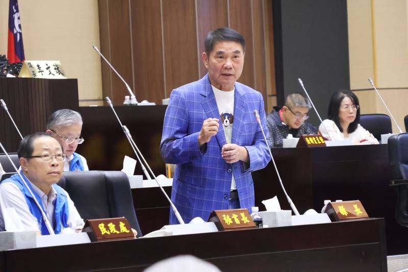 周玉滿、羅貴星、陳春暖總質詢 縣長強調落實各鄉鎮發展與照顧