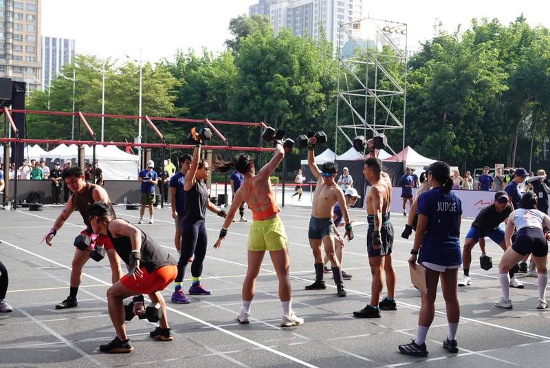 《體能之巔》亞洲女王空降台中府前廣場！高爾宣、PIZZALI挑戰全球極限體能鋼鐵大賽