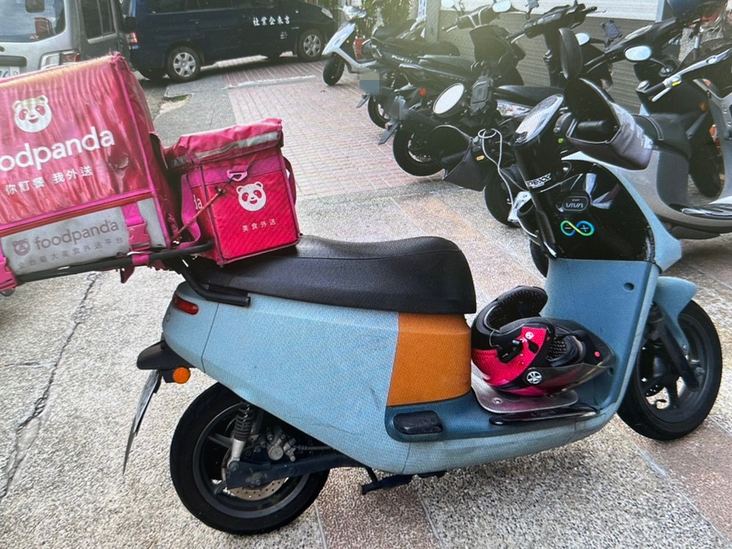 騎士所騎乘的機車