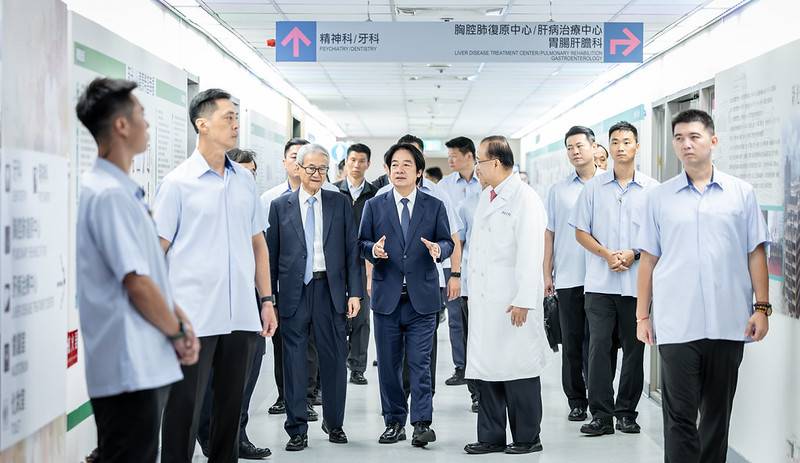 總統出席新光桂蘭大樓落成典禮 盼持續提升醫療服務 朝「健康台灣」目標邁進