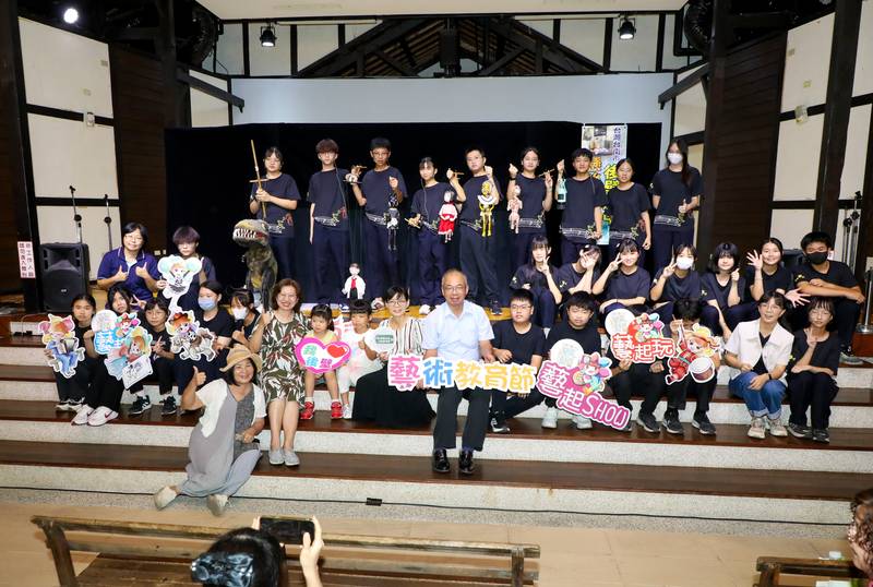 古蹟戲院碰撞掌中傳奇!兒藝節創意戲劇跨域登場 三校偶戲演出驚豔全場座無虛席