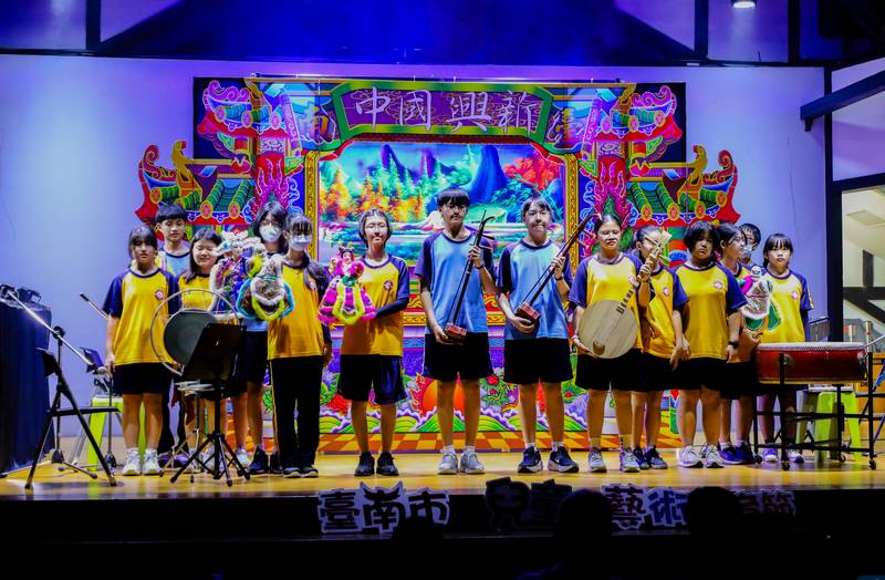 古蹟戲院碰撞掌中傳奇!兒藝節創意戲劇跨域登場 三校偶戲演出驚豔全場座無虛席