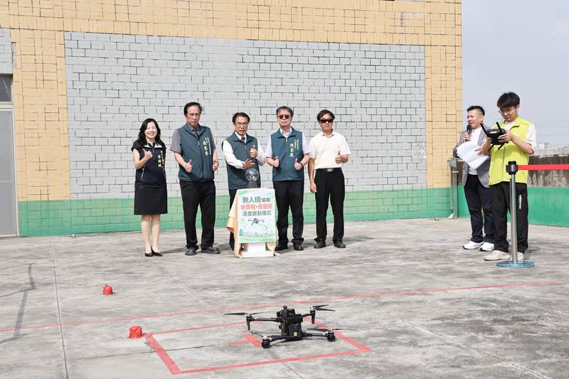 台南導入無人機輔助稅務清查　黃偉哲：年省人力5000小時、提升精準度