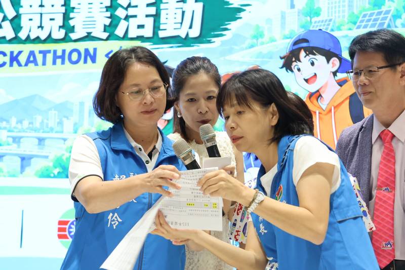 第三屆「苗青創想家・黑客松競賽」 賴副縣長公布得獎者