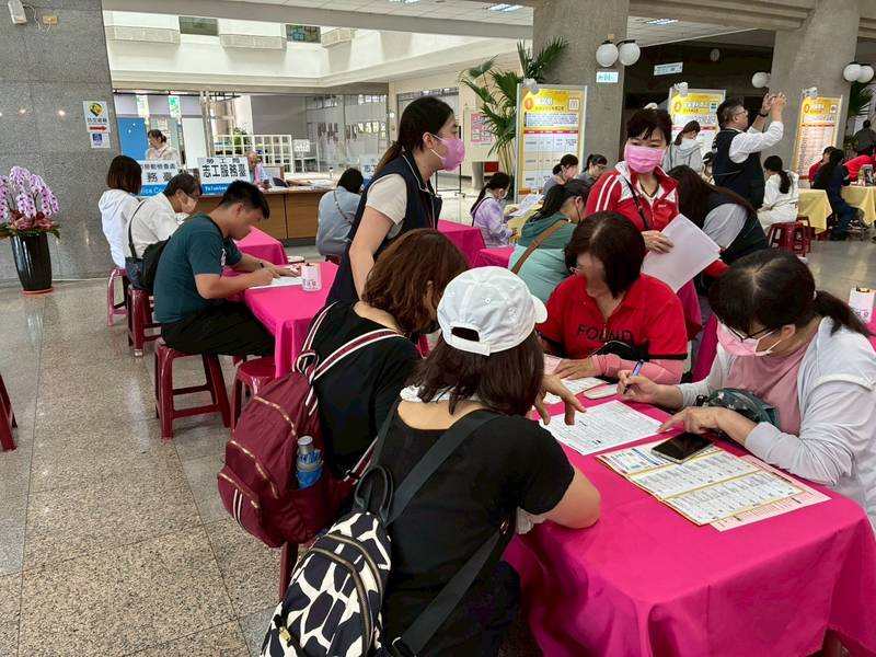 中市10/21辦樂齡聯合徵才 14家企業釋逾480個職缺