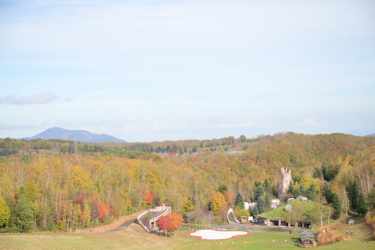 札幌瀧野鈴蘭丘陵公園紅葉正盛　「瀧野紅葉祭」辦到11月10日、10月25日加開園內接駁車