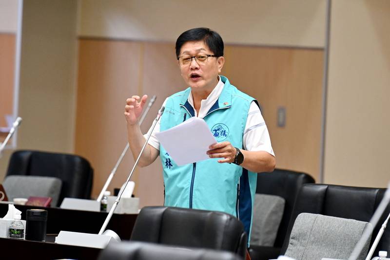 議員關切竹南頭份交通 縣長:會盡快完成雙城環狀公車招標來緩解交通壅塞現況