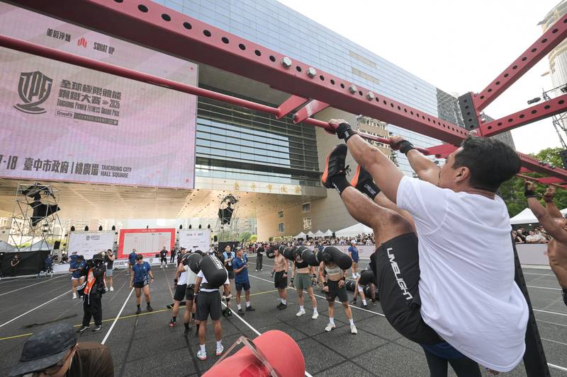 全球極限體能鋼鐵大賽台中落幕！15國好手競技、逾10萬人次參與　估創1.5億效益