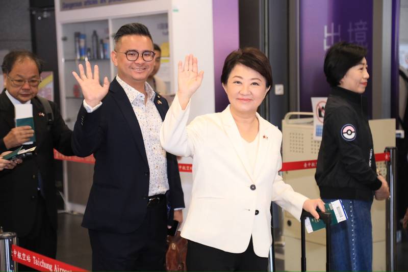 28小時燕子來回沖繩！盧市長率66對新人高空證婚、城市外交及關懷台商