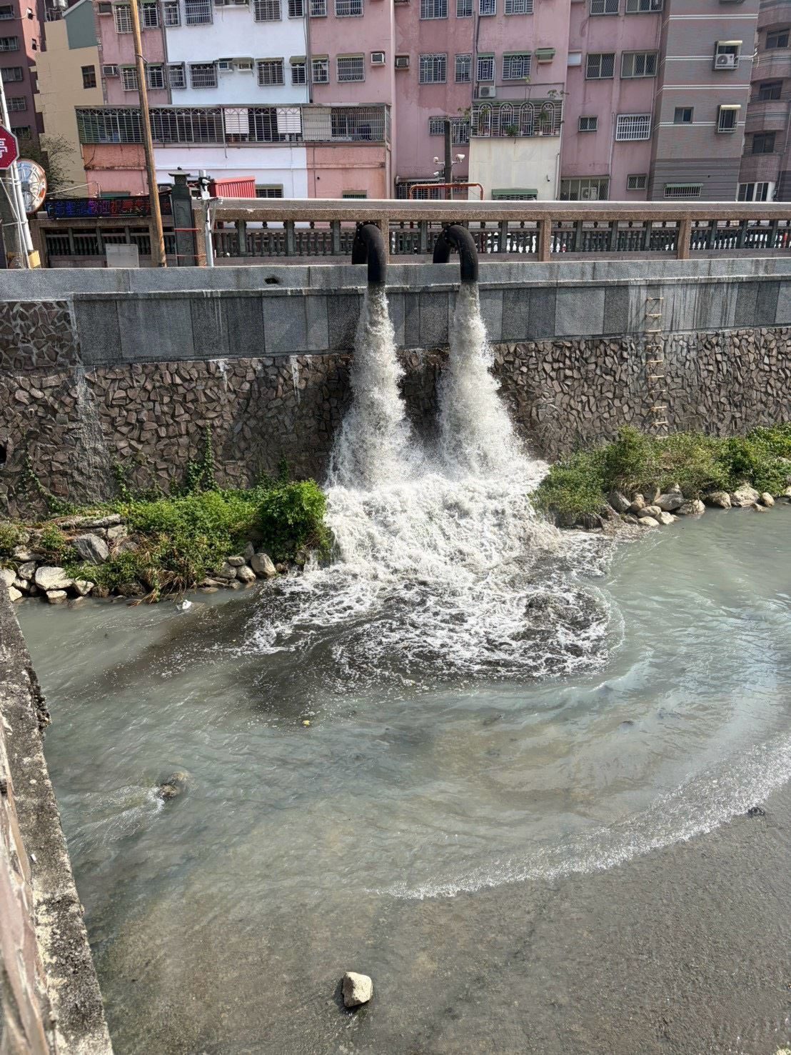 嚴防薔琵颱風外環流降雨 市長陳其邁要求強化山區平地沿海防災應變