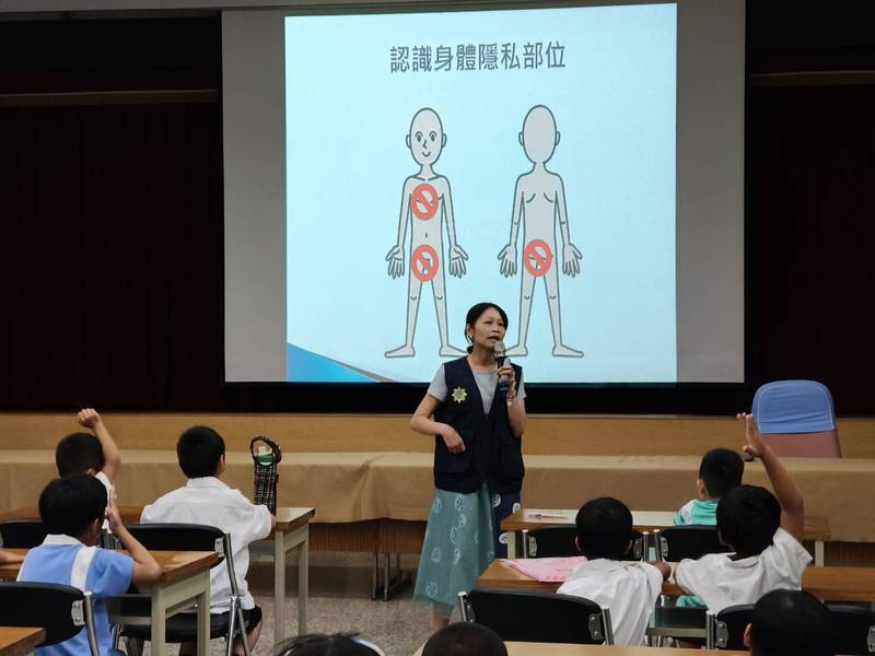 警察局化身法治教育教室、寓教於樂深化安全觀念