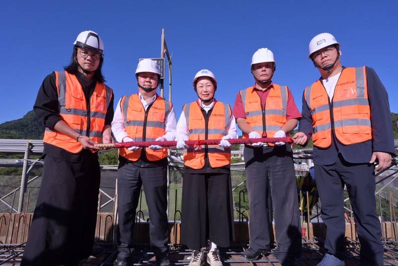 花蓮縣消防局水璉分隊廳舍新建工程進行上梁 預計12月完工啟用 提升東海岸的救災能量