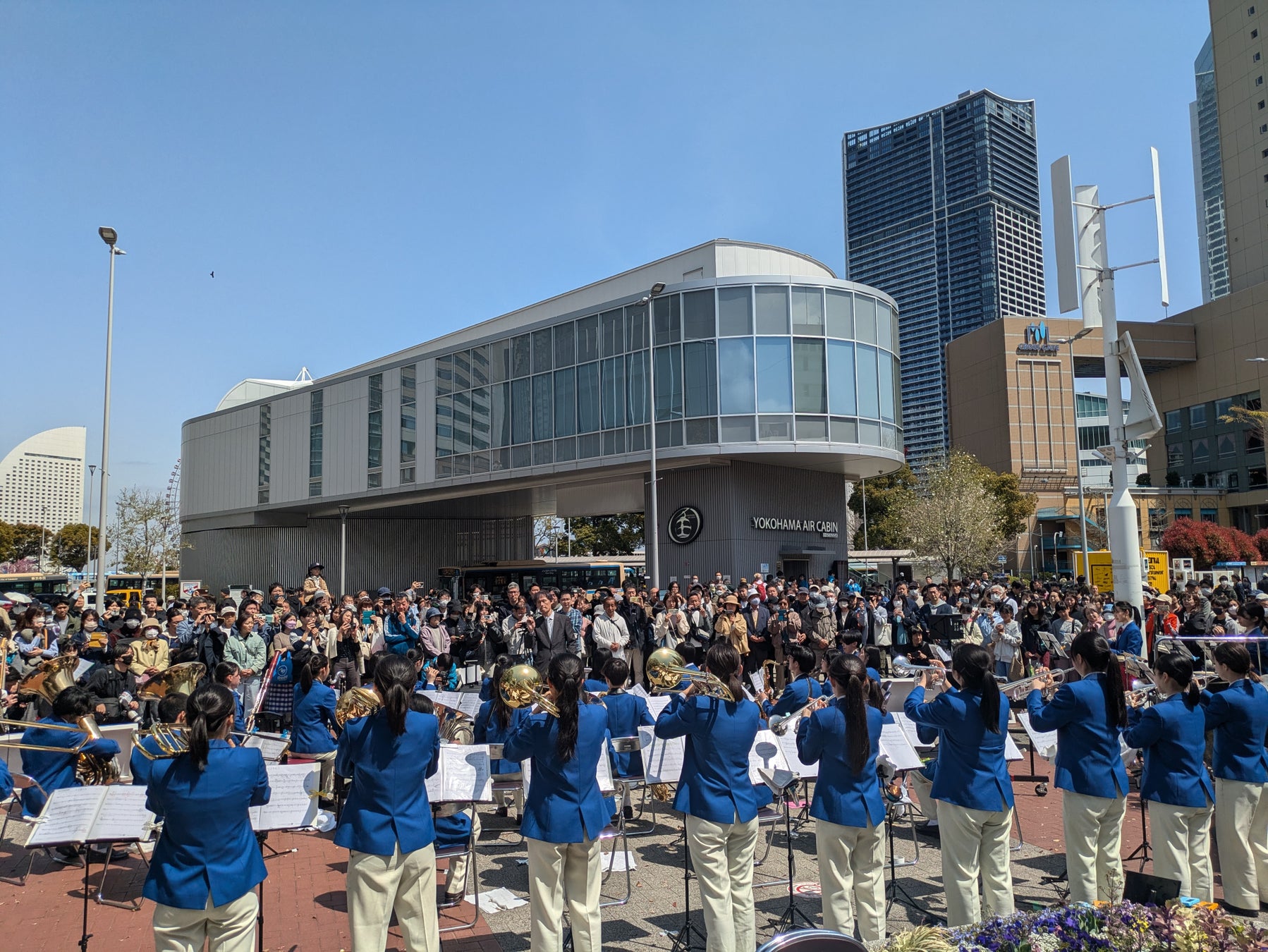 秦基博出道20周年橫濱演唱會 10月30日起橫濱周遊企劃,約280店送限定貼紙