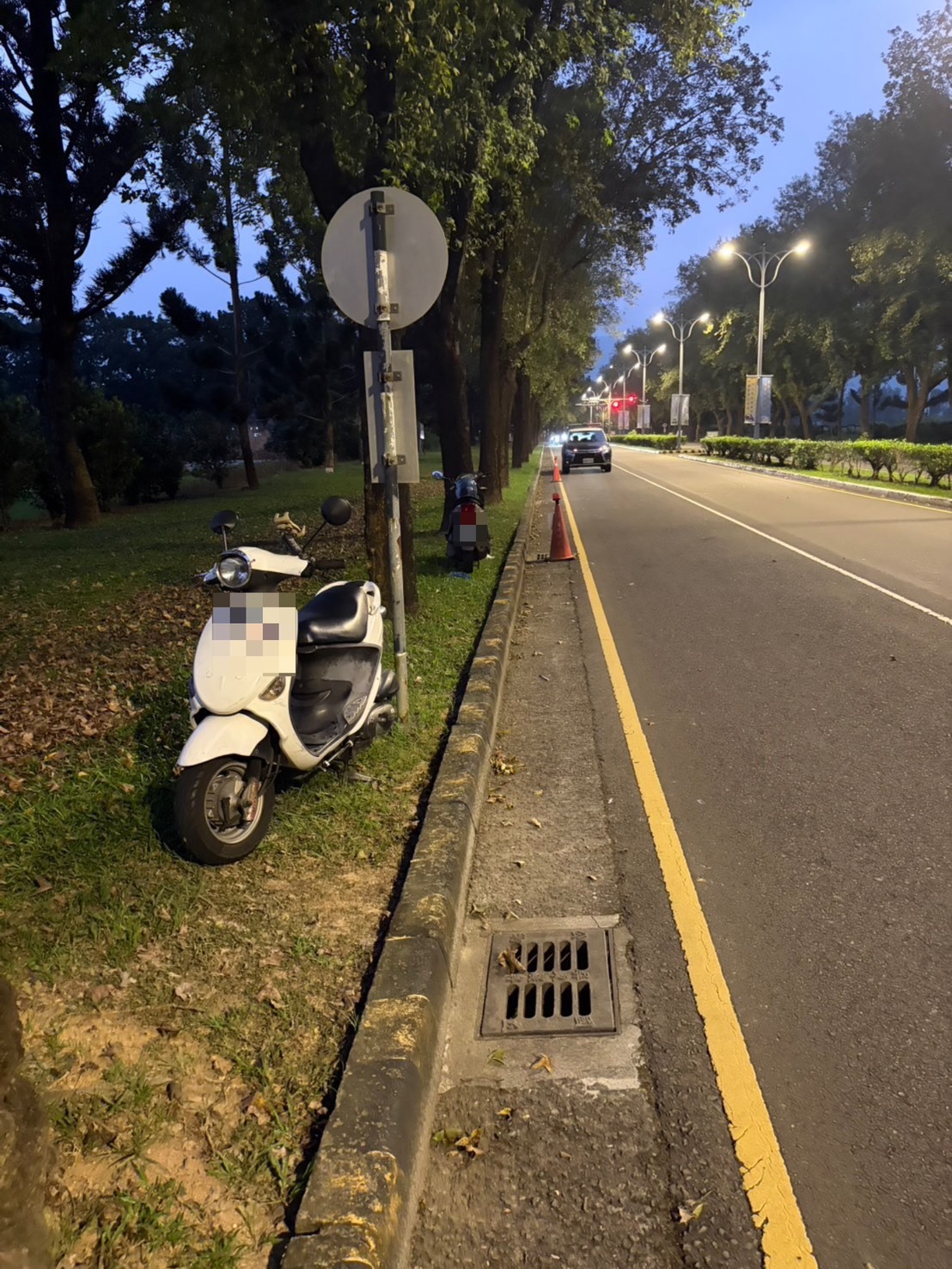 事故機車停放路旁