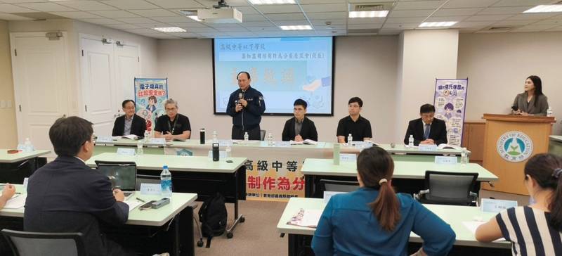 行政院季連成政委聆聽教學現場意見 深化校園毒品防制交流