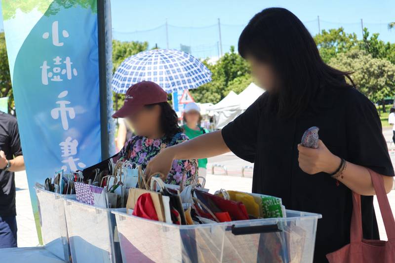 「袋袋箱傳」走進多元市集 小樹市集、大學校園各展循環成果
