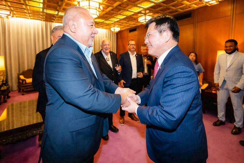 外交部長林佳龍款宴馬紹爾群島共和國天然資源暨商務部長慕樂,深化兩國經貿合作,攜手創造共同繁榮