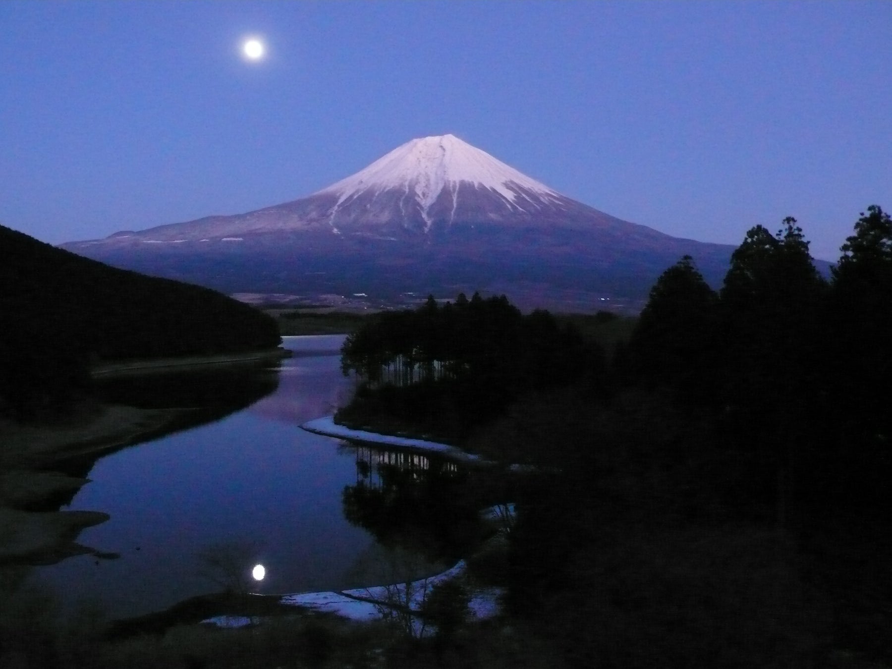 休暇村富士秋冬賞月光富士與鑽石珍珠富士 田貫湖畔全室富士山景