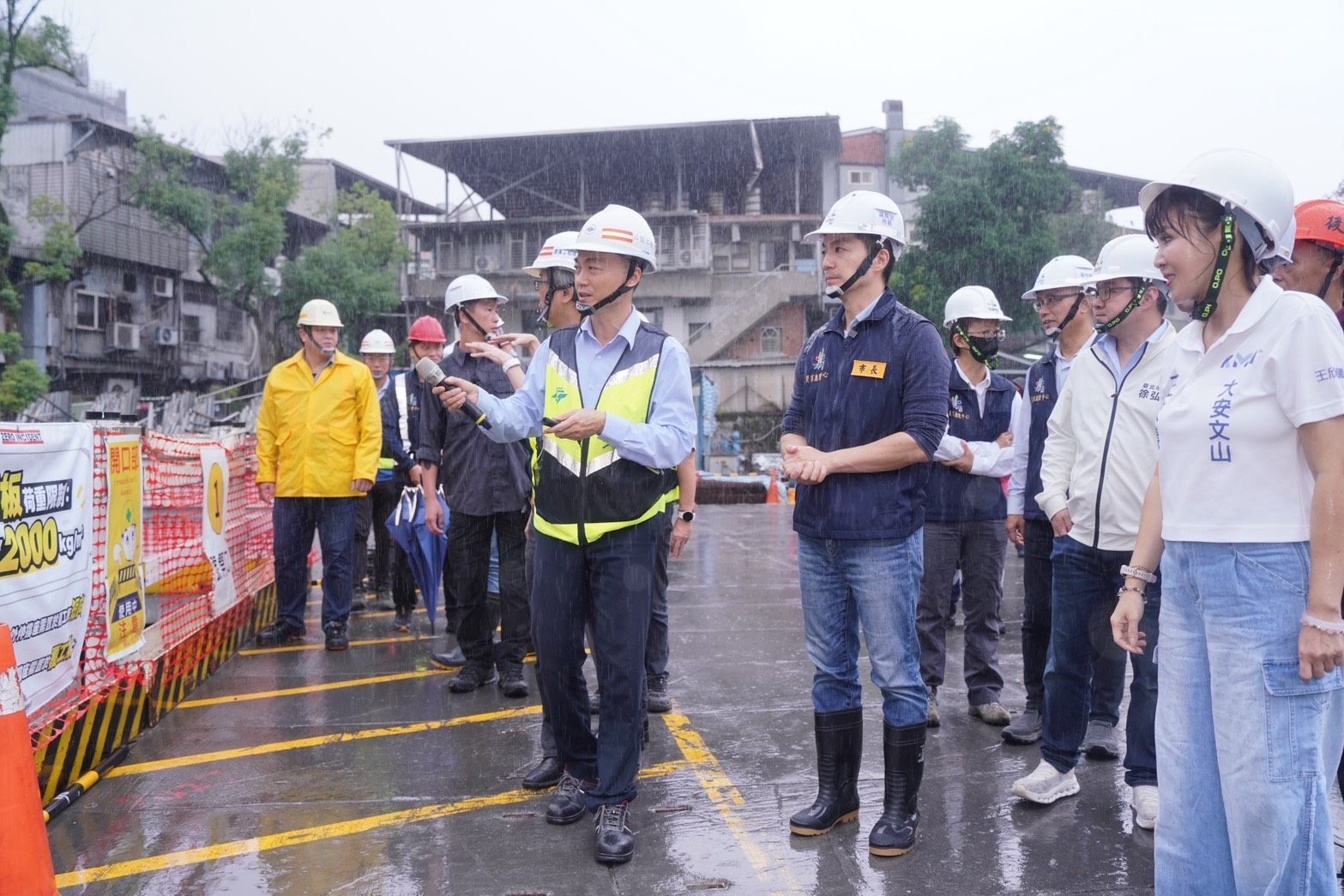 薔琵颱風逼近!蔣萬安視察捷運工區防颱防汛整備 呼籲市民做好防颱準備
