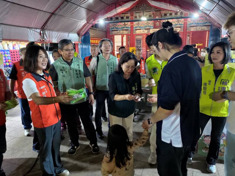 夜奇鴨前進鹽水夜市 發送300張50元抵用券加碼玩偶