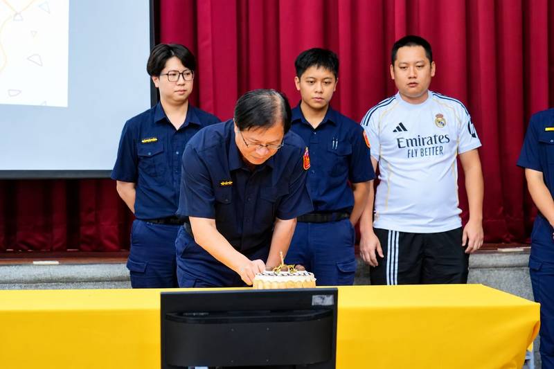 成功分局10月慶生會溫馨登場 警察大家庭齊聚傳遞祝福