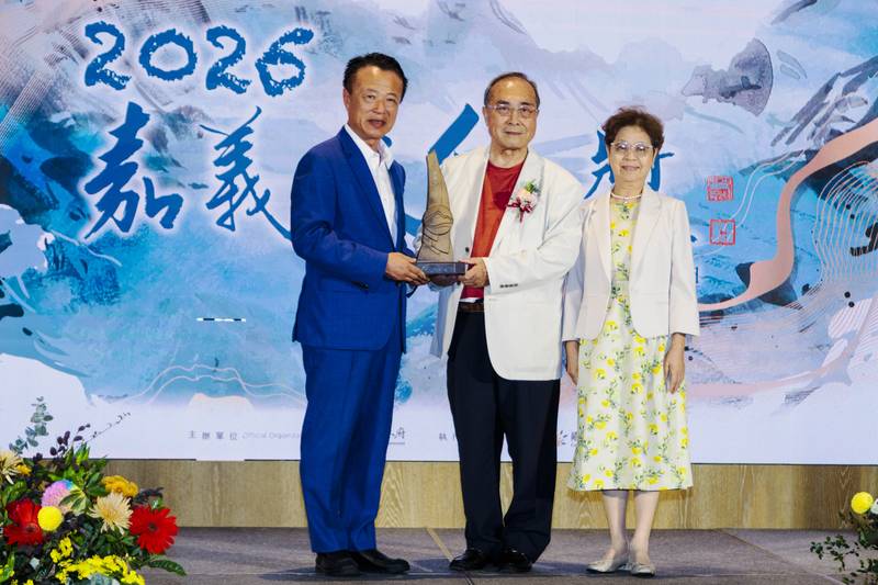 第五屆嘉義文化獎,何明宗、黃錦財、嚴仁鴻共譜文化新篇