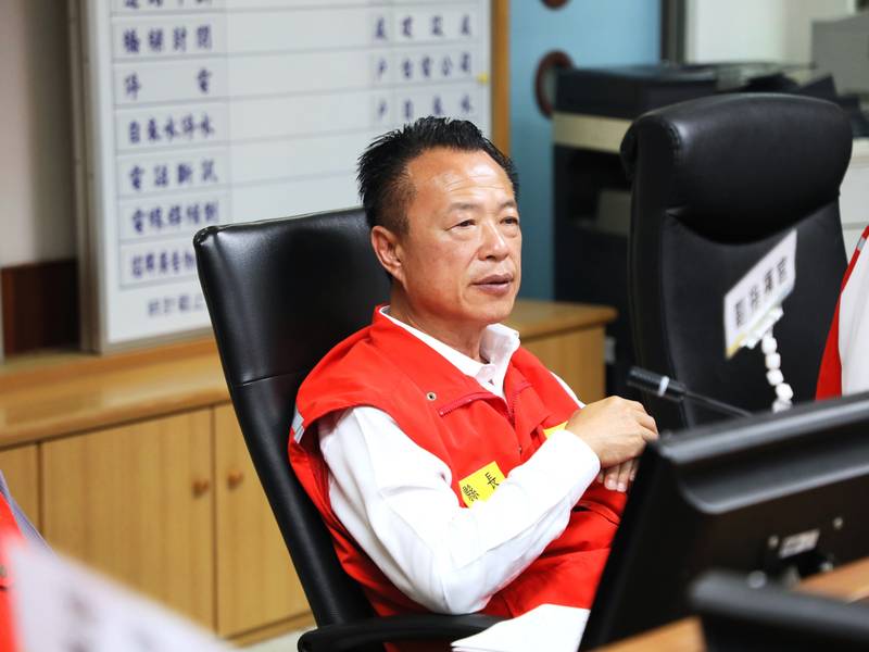 嘉義縣府召開薔琵颱風整備會議　翁章梁籲做好防颱準備