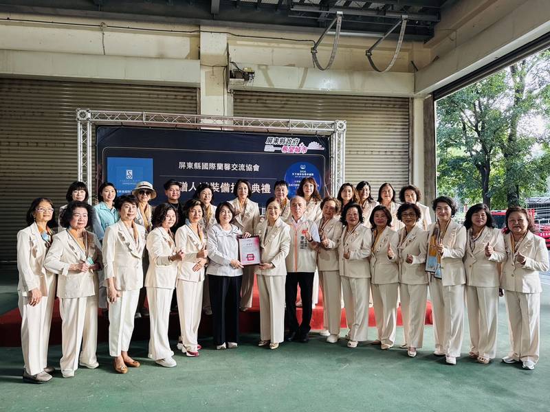 屏東蘭馨協會捐118萬救援醫療裝備 周春米感謝支持特搜