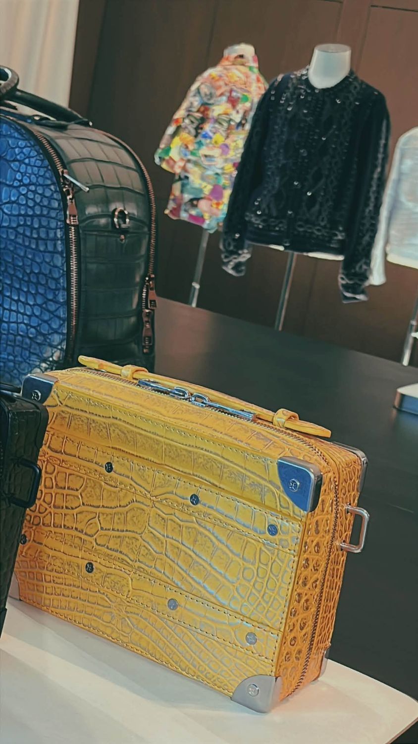 Louis Vuitton 黃色鱷魚皮硬箱包