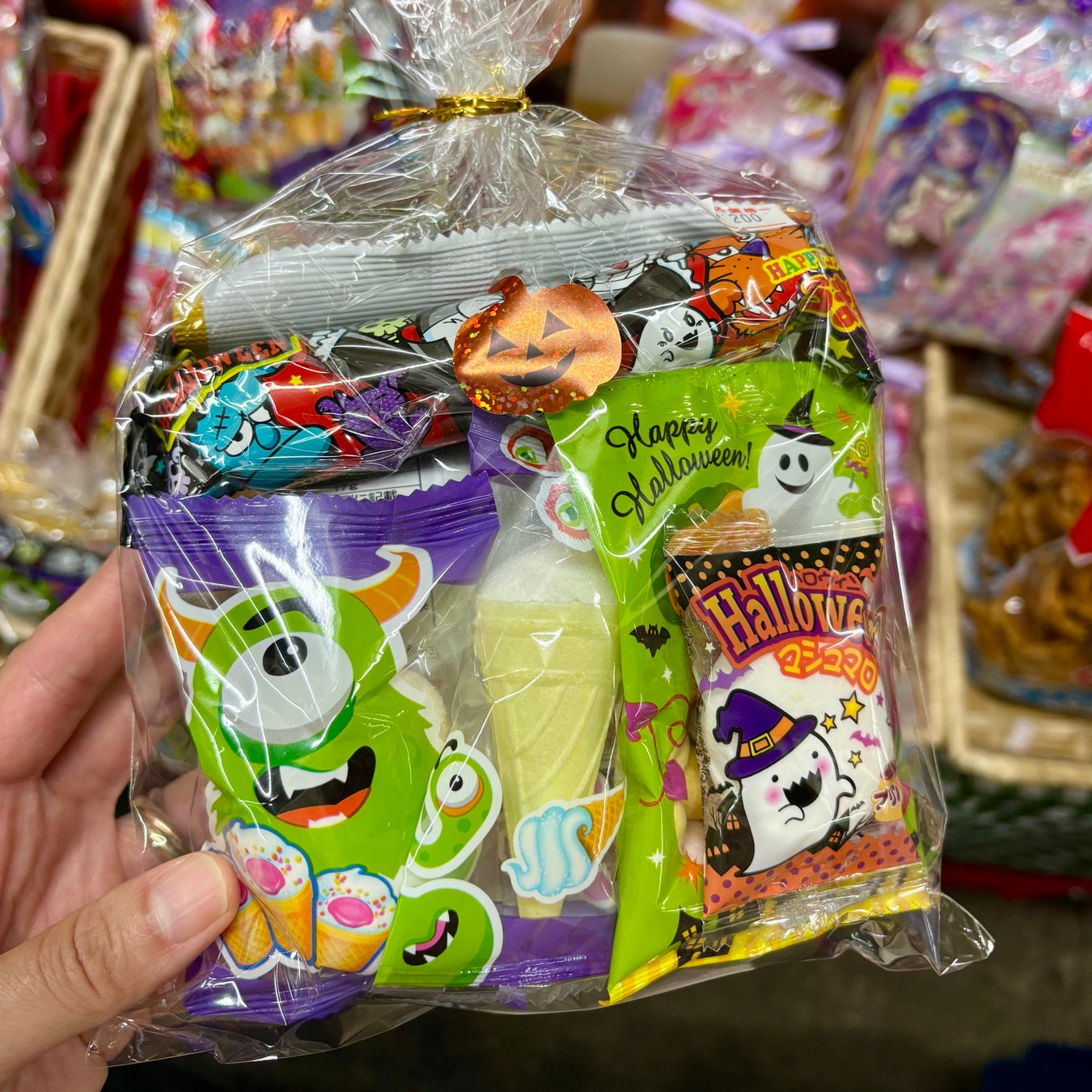 香川高松皮革包品牌Kawanishi Kaban萬聖節 10月24日起高松總店送兒童糖果,購物送限定貼紙