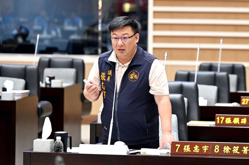 政院不副署65歲老人健保補助 鍾東錦:非國家及全民之福